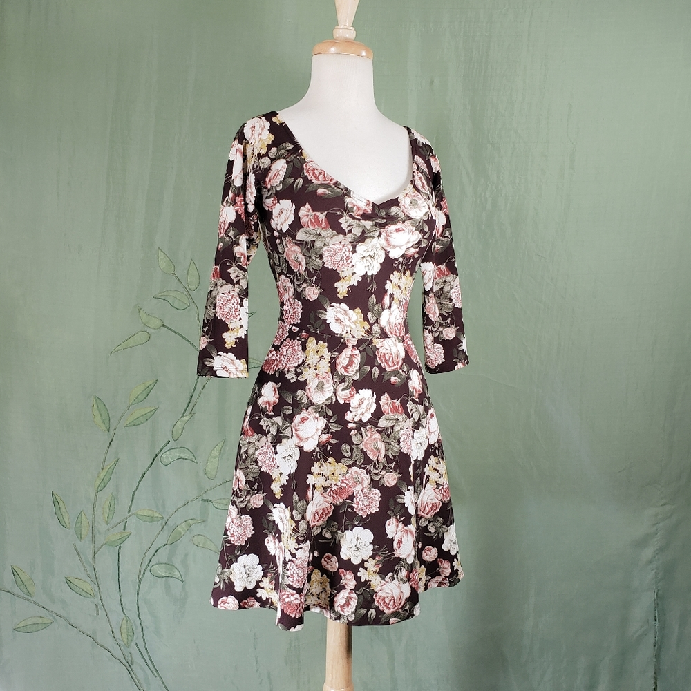 🚫SOLD🚫 Forever 21 floral long sleeve mini dress